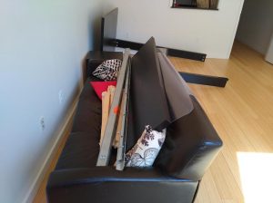 couch-removal-dc-20th-st-2019
